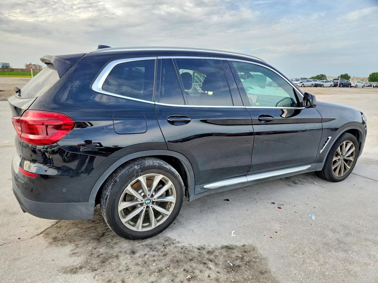2018 BMW X3 xDrive30I - zdjęcie 3