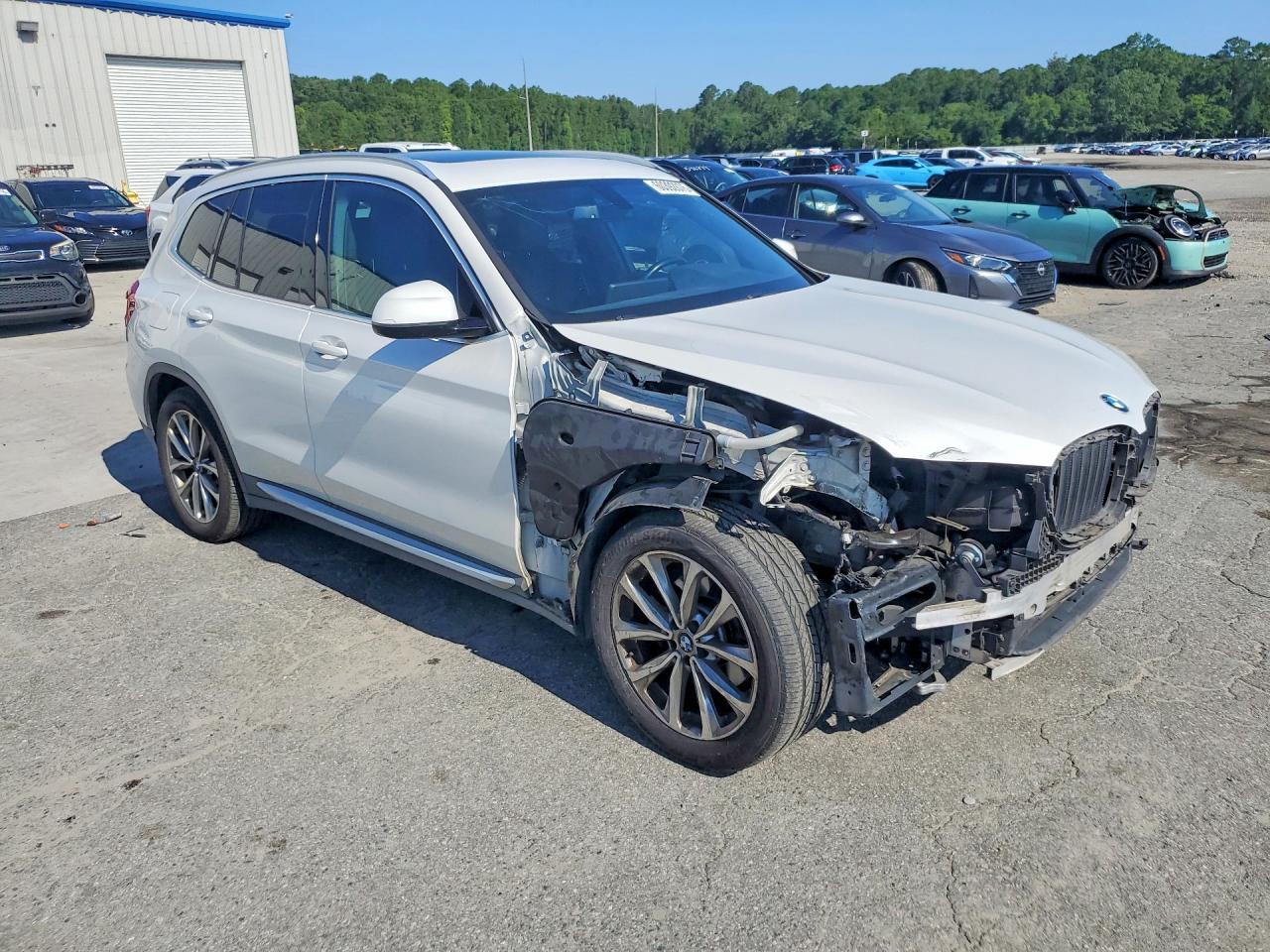 2018 BMW X3 xDrive30I - zdjęcie 4