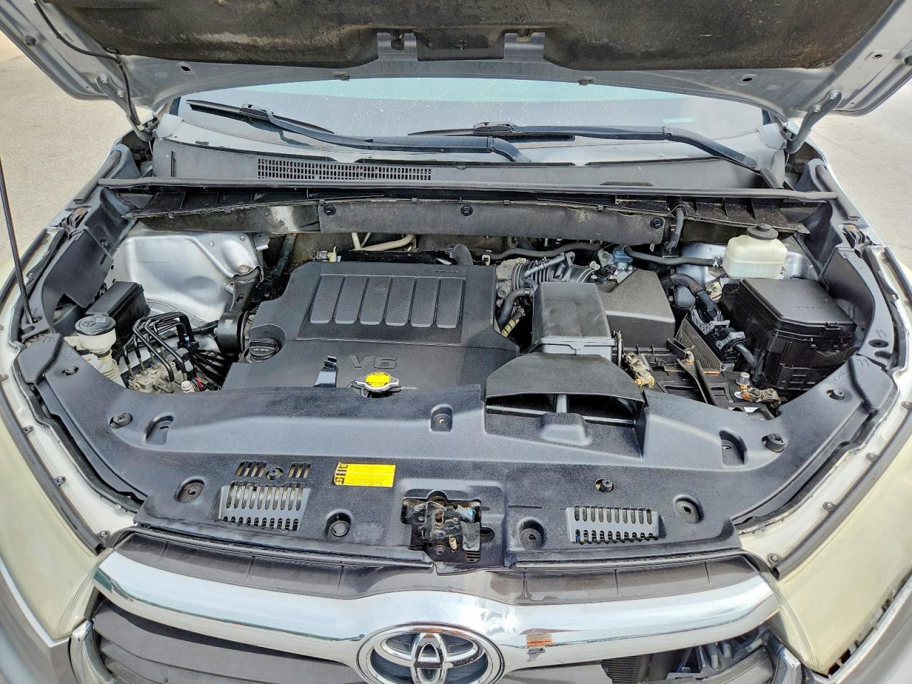 2014 Toyota Highlander Le Plus - zdjęcie 12