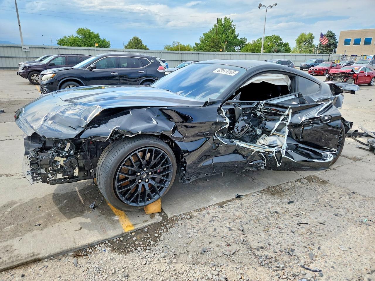 2021 Ford Mustang Gt - zdjęcie główne