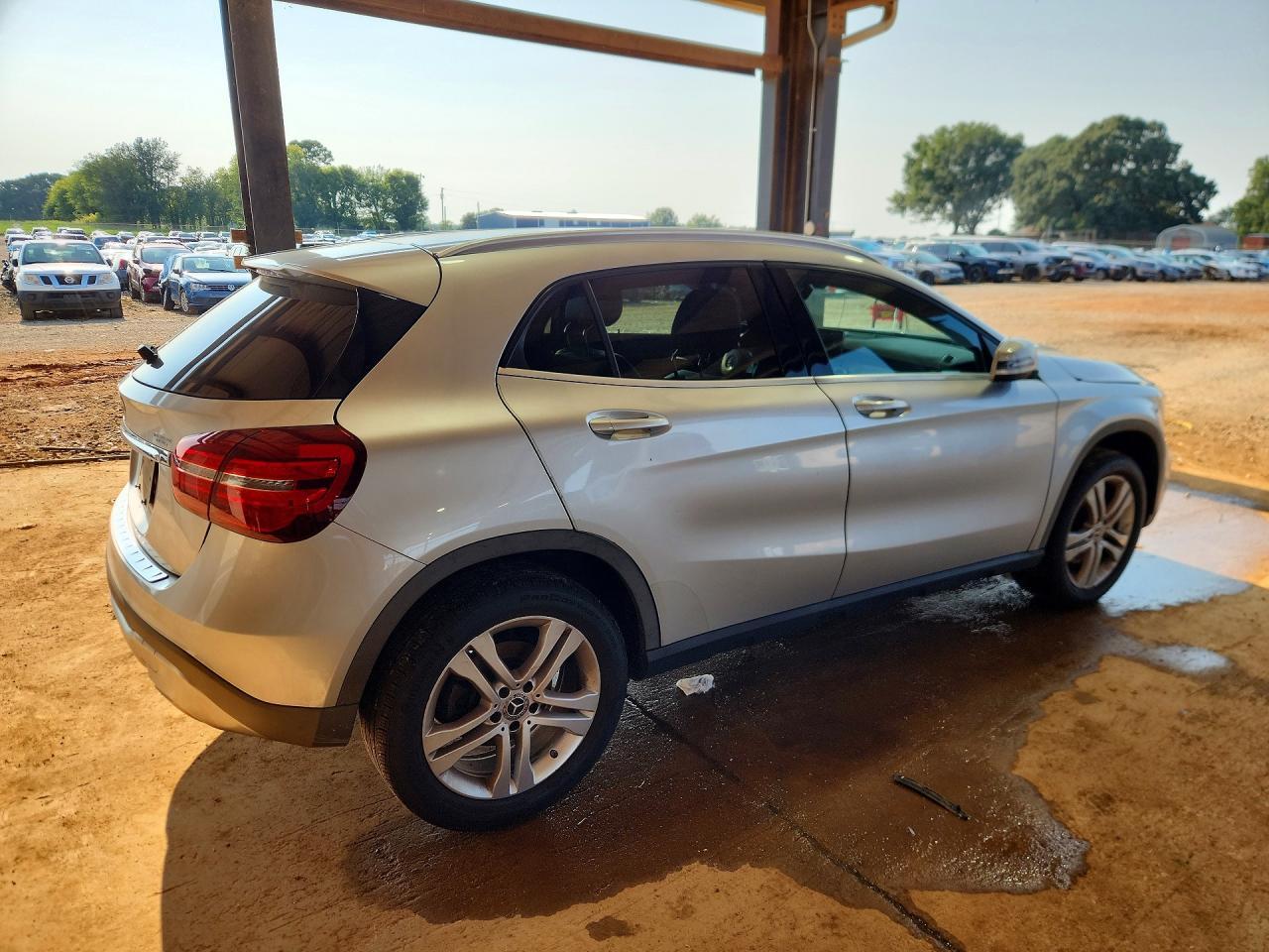 2019 Mercedes-Benz Gla 250 - zdjęcie 3