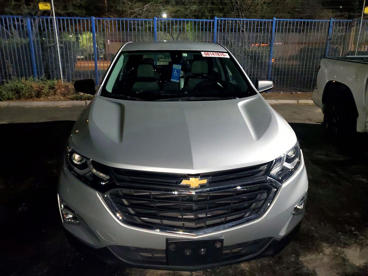 2020 Chevrolet Equinox Ls - zdjęcie 5