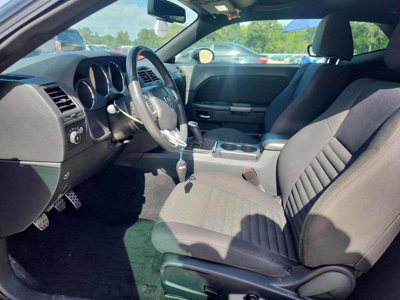 2014 Dodge Challenger R/T - zdjęcie 7