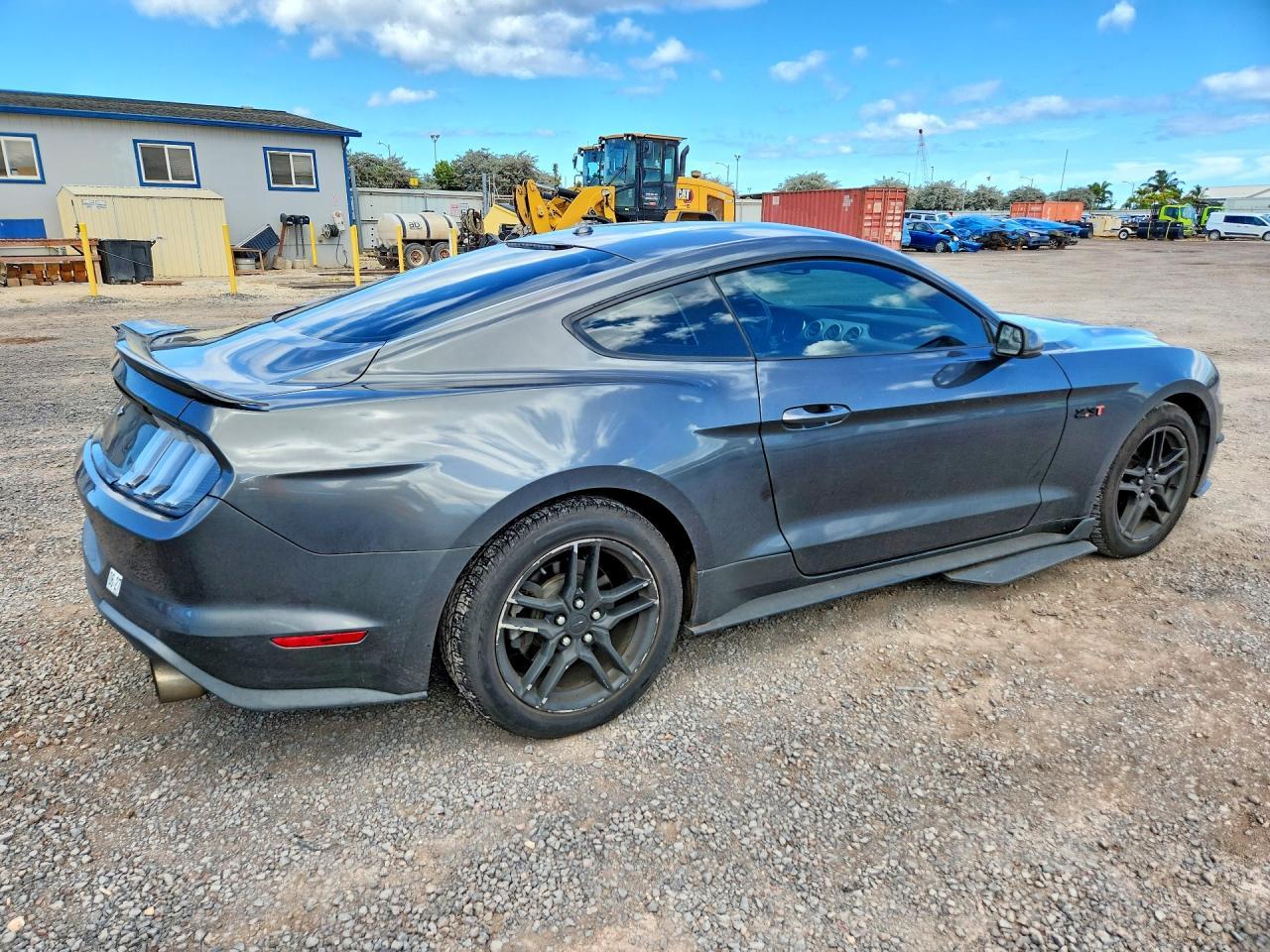 2018 Ford Mustang - zdjęcie 3