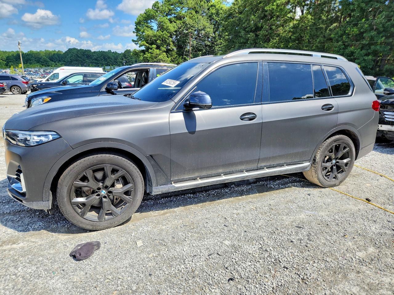 2019 BMW X7 xDrive50I - zdjęcie główne