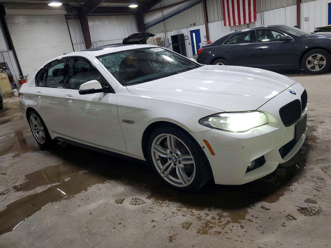 2014 BMW Seria 5 535i - zdjęcie 4