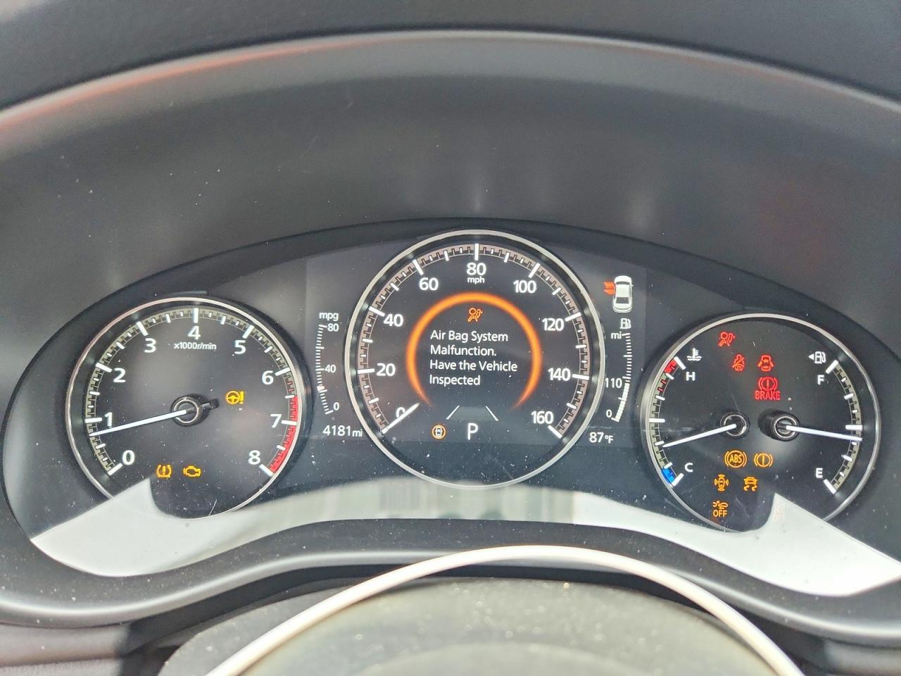2026 Mazda 3 Preferred/Carbon Edition - zdjęcie 9