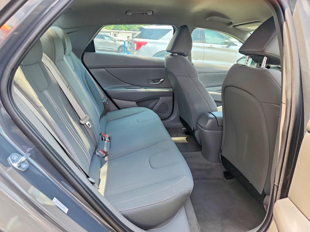 2023 Hyundai Elantra Sel - zdjęcie 10
