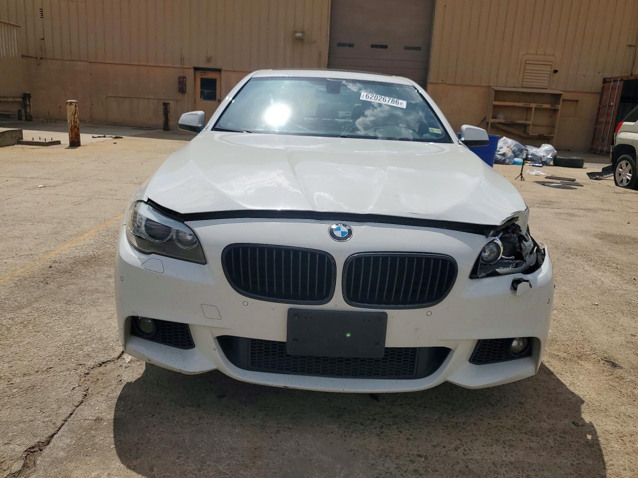 2013 BMW Seria 5 535i - zdjęcie 5
