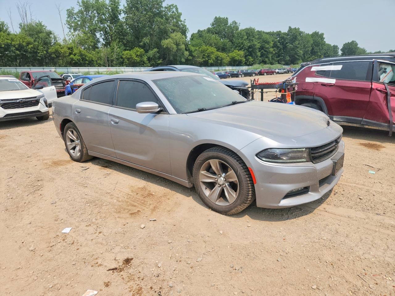 2016 Dodge Charger Sxt - zdjęcie 4