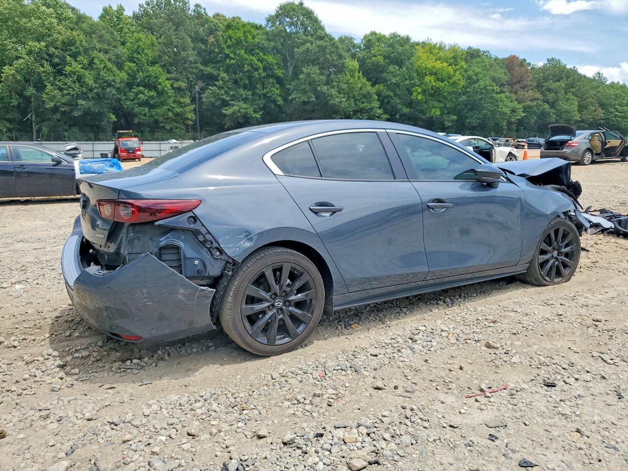 2024 Mazda 3 Preferred - zdjęcie 3