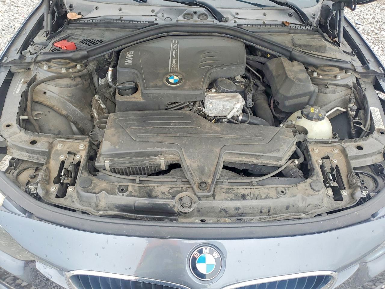 2016 BMW 320 I - zdjęcie 11