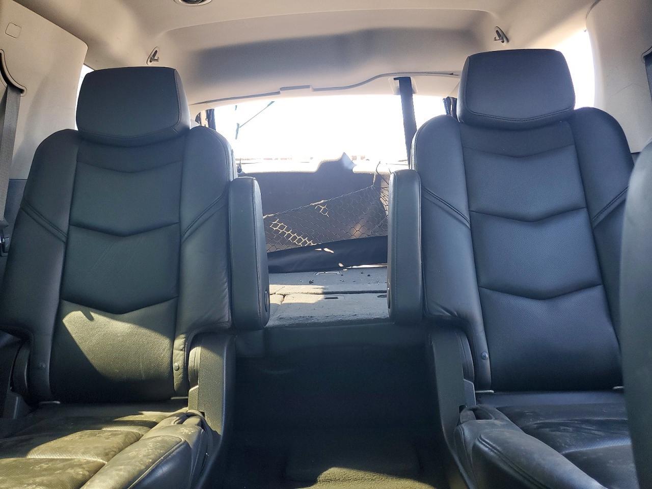 2019 Cadillac Escalade Luxury - zdjęcie 10