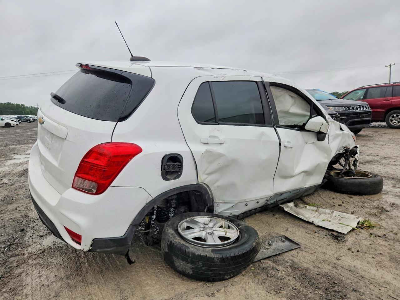 2019 Chevrolet Trax Ls - zdjęcie 3