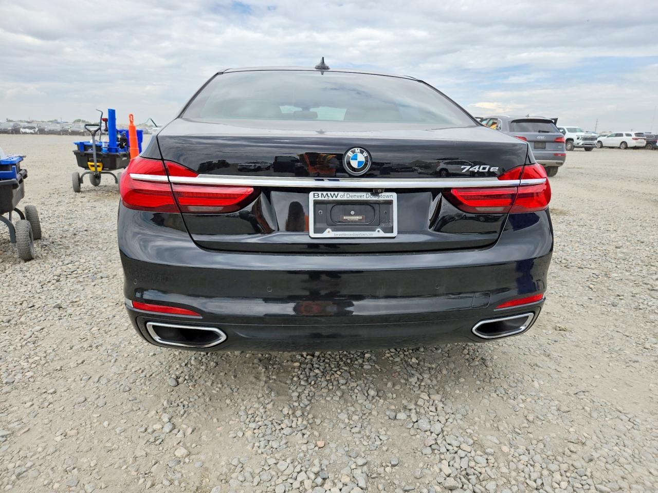 2018 BMW Seria 7 740e - zdjęcie 6