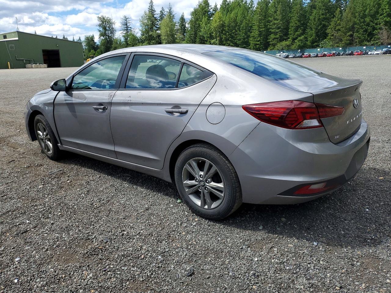 2020 Hyundai Elantra Se - zdjęcie 2