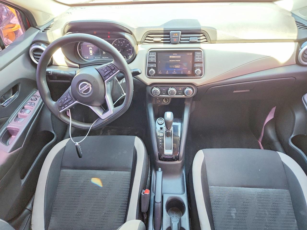 2021 Nissan Versa Sv - zdjęcie 8