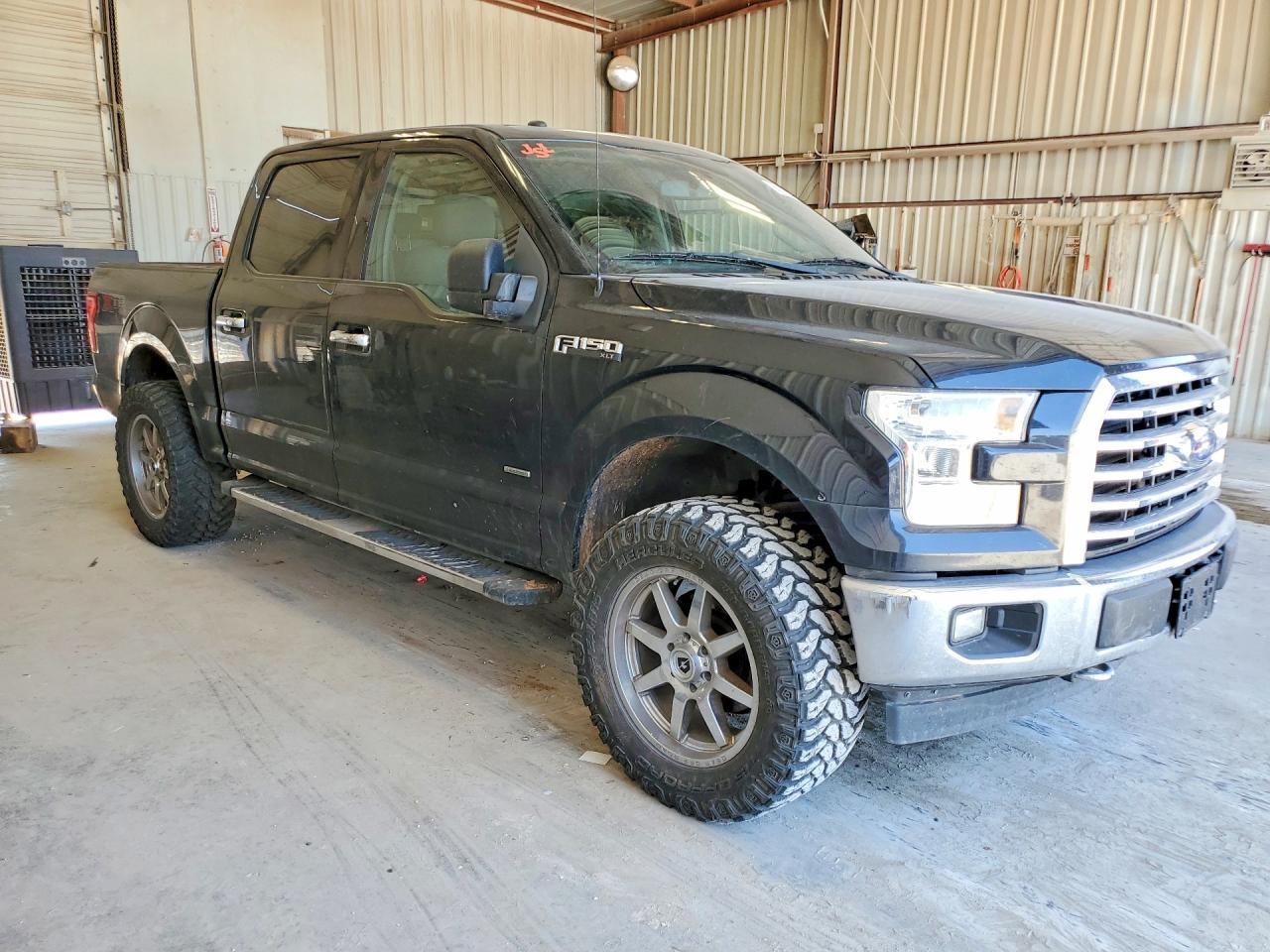 2017 Ford F150 Supercrew - zdjęcie 4