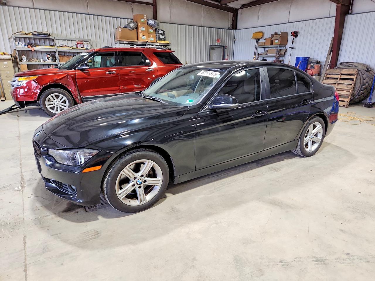 2013 BMW Seria 3 328i - zdjęcie główne