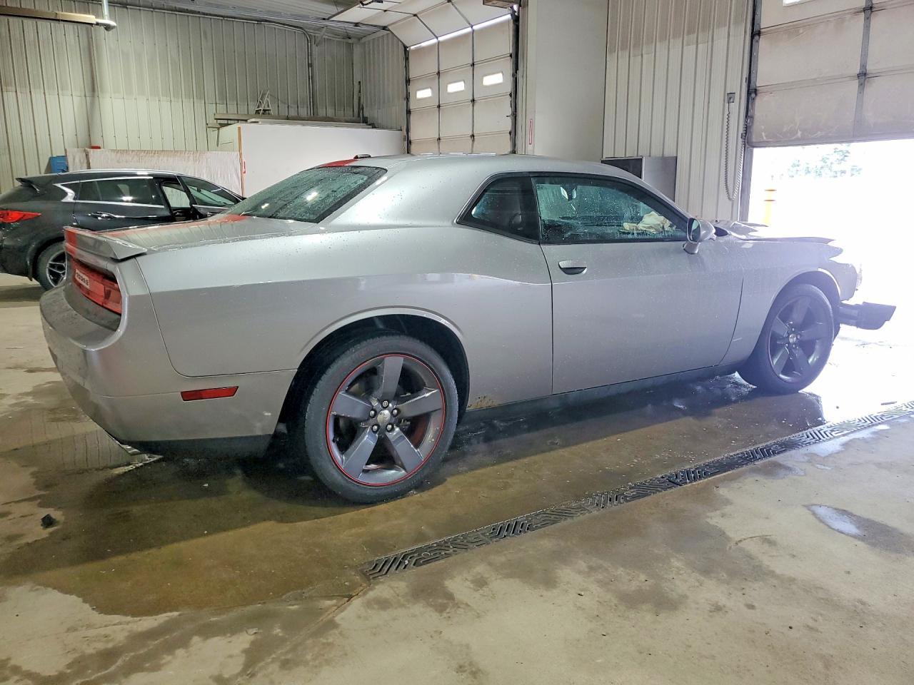 2014 Dodge Challenger Sxt - zdjęcie 3