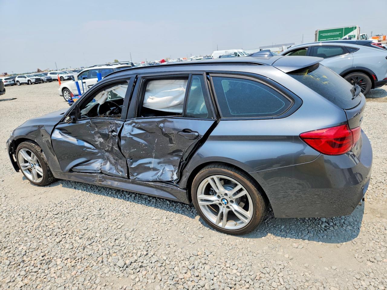 2016 BMW 328I - zdjęcie 2