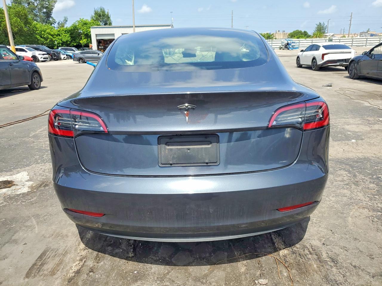 2023 Tesla Model 3 - zdjęcie 6