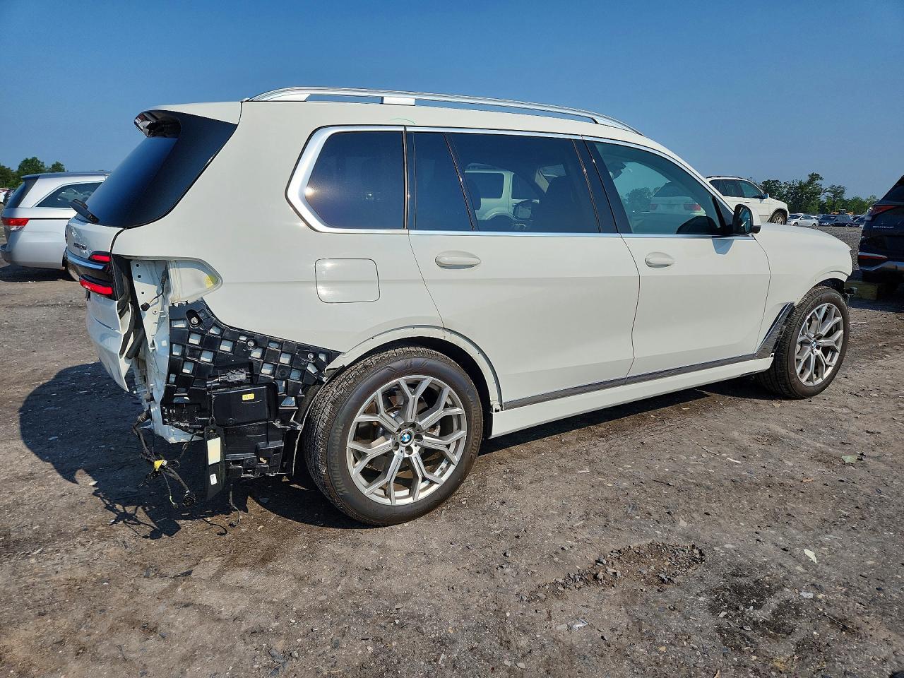 2024 BMW X7 xDrive40I - zdjęcie 3