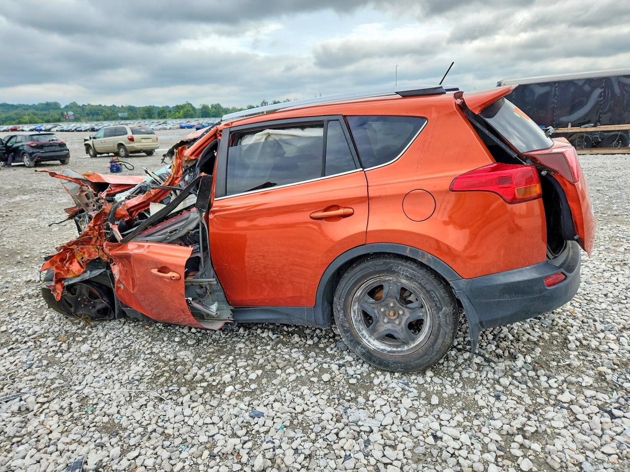 2015 Toyota Rav4 Le - zdjęcie 2
