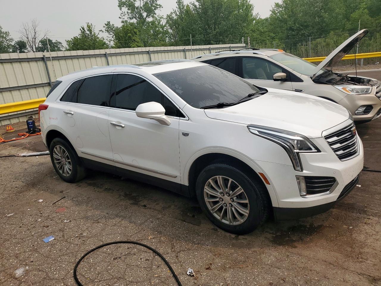 2017 Cadillac Xt5 Luxury - zdjęcie 4