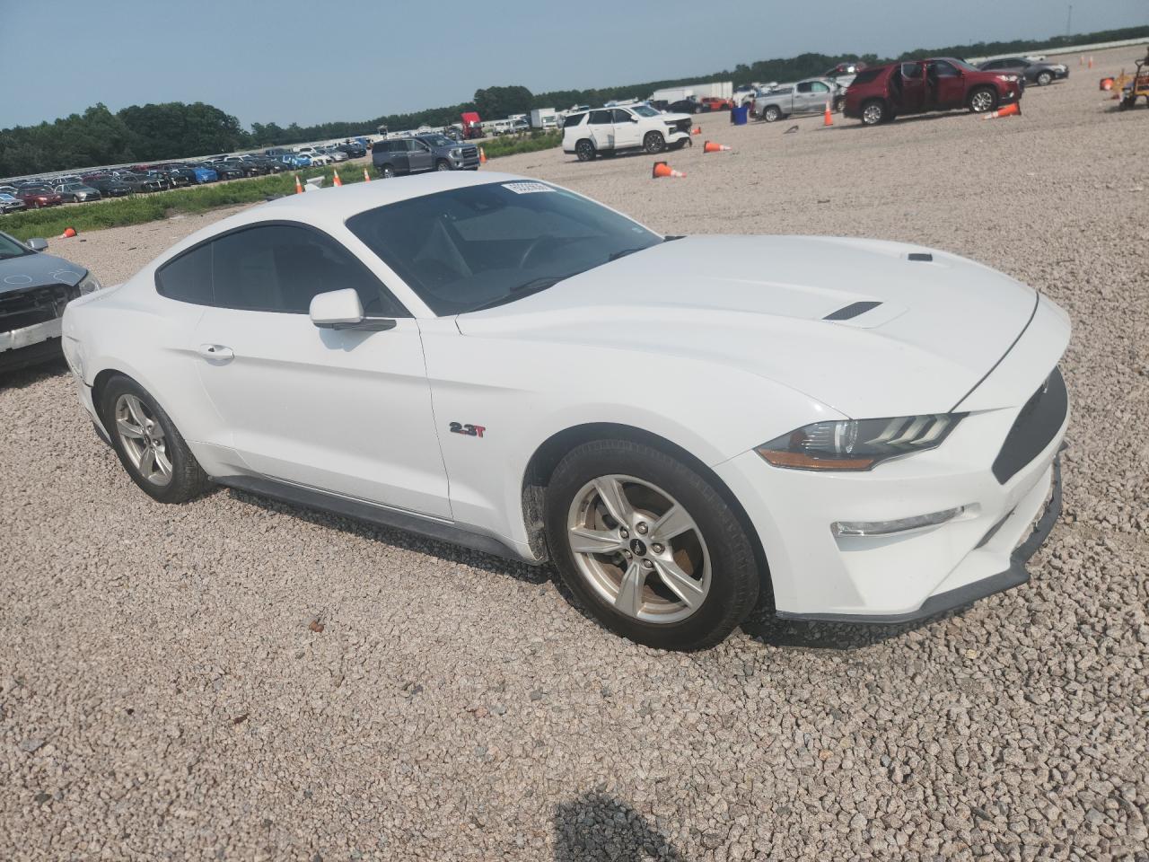 2022 Ford Mustang - zdjęcie 4