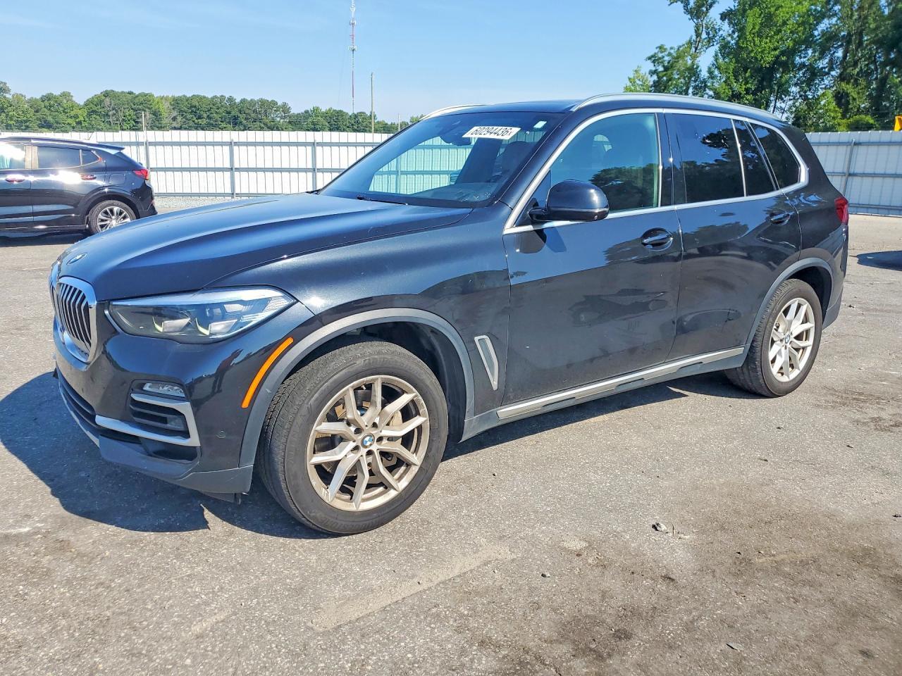 2019 BMW X5 xDrive40I - zdjęcie główne