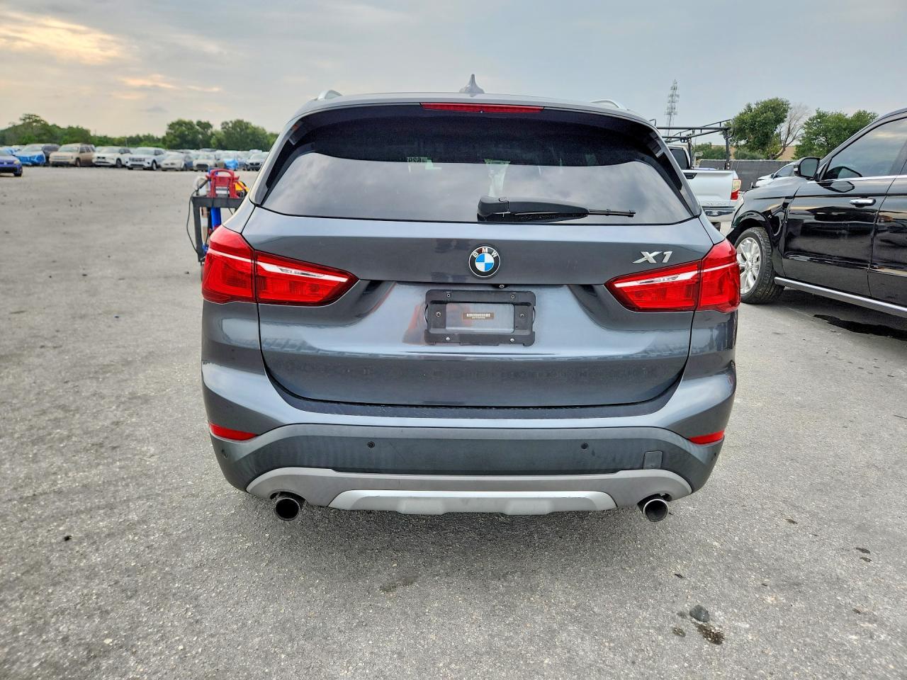 2017 BMW X1 xDrive28I - zdjęcie 6