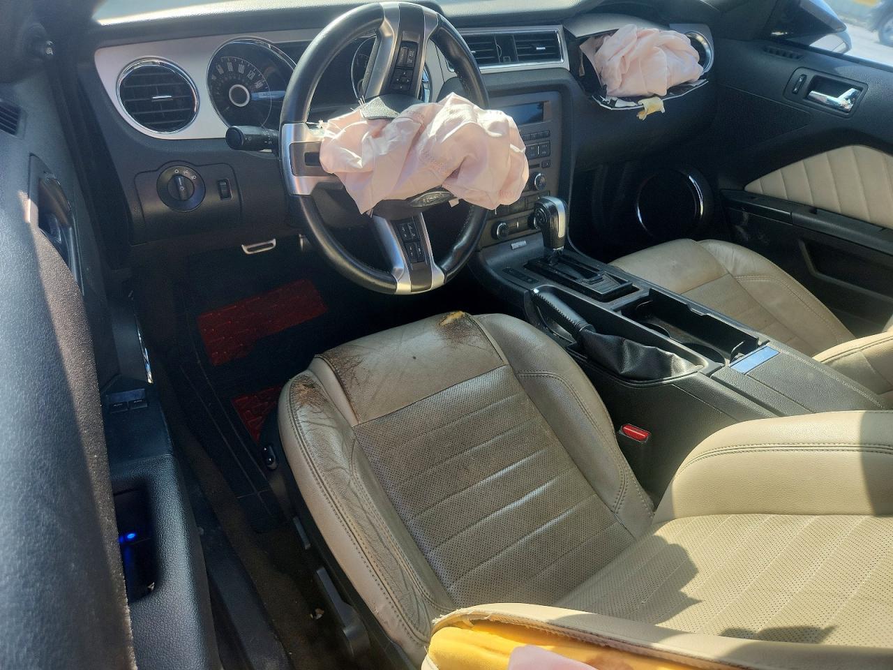 2014 Ford Mustang - zdjęcie 8