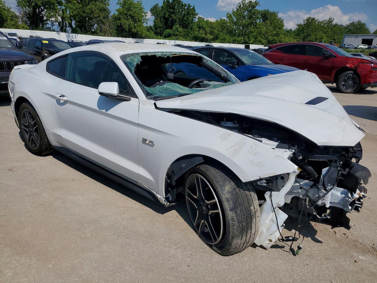 2019 Ford Mustang Gt - zdjęcie 4