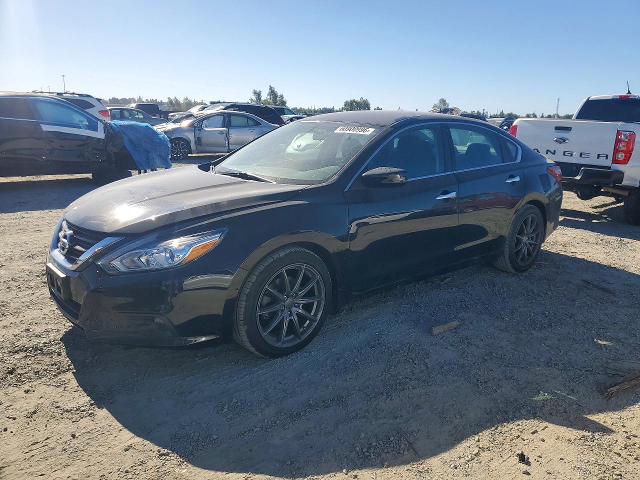 2018 Nissan Altima 2.5 Sr - zdjęcie główne