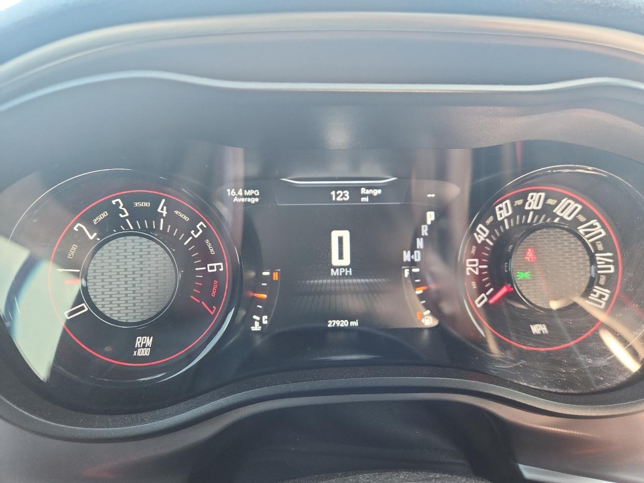 2022 Dodge Challenger Sxt - zdjęcie 9