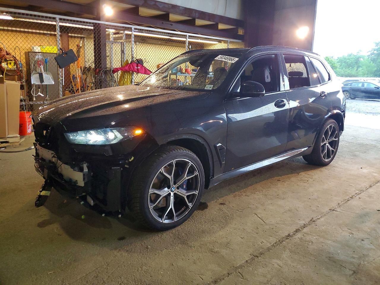 2025 BMW X5 xDrive40I - zdjęcie główne