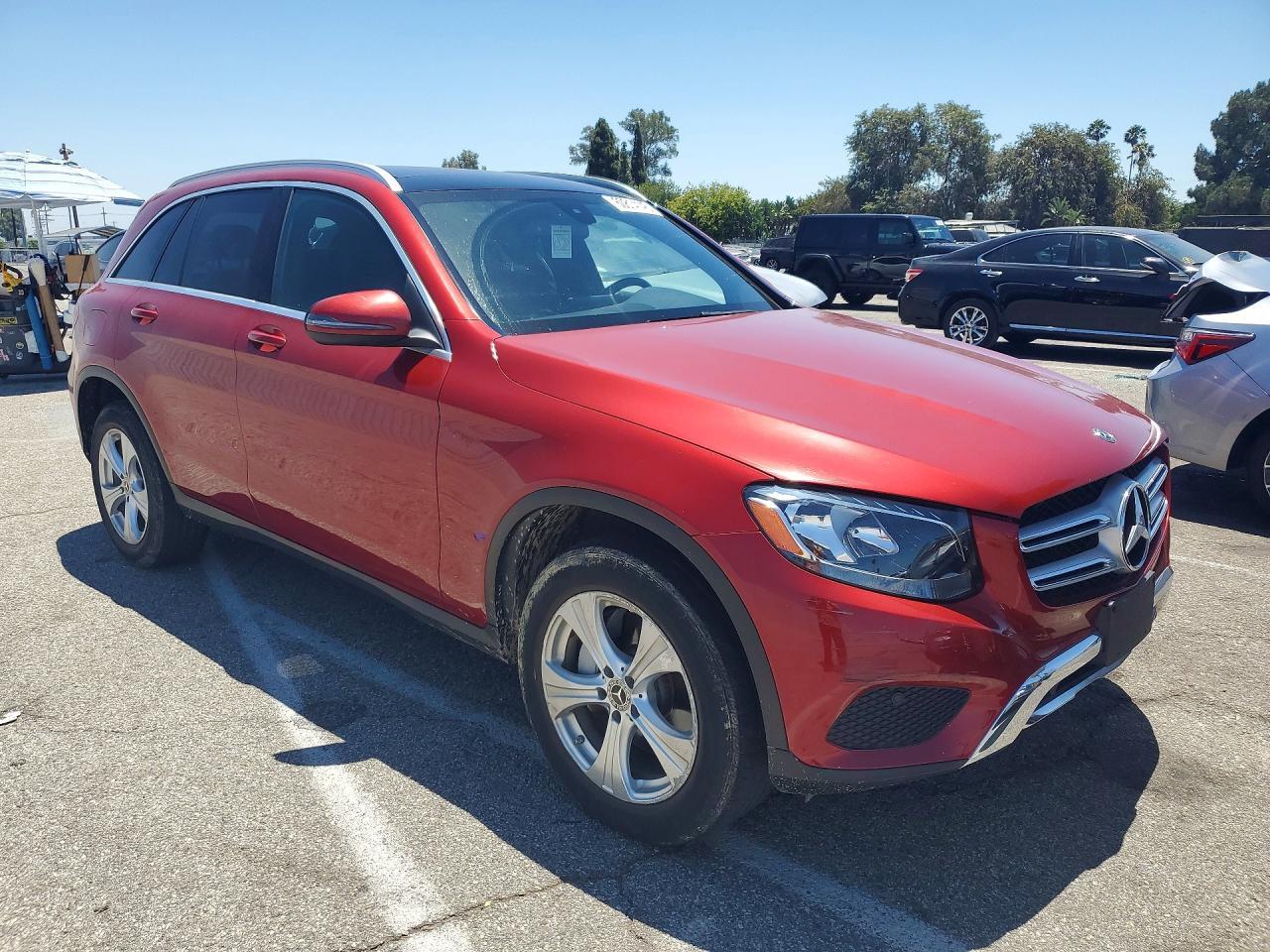 2018 Mercedes-Benz Glc 300 - zdjęcie 4