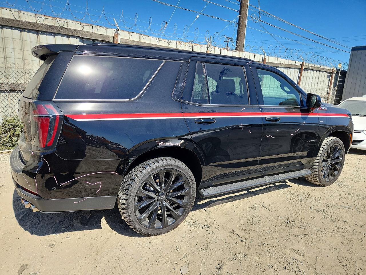 2025 Chevrolet Tahoe K1500 Z71 - zdjęcie 3
