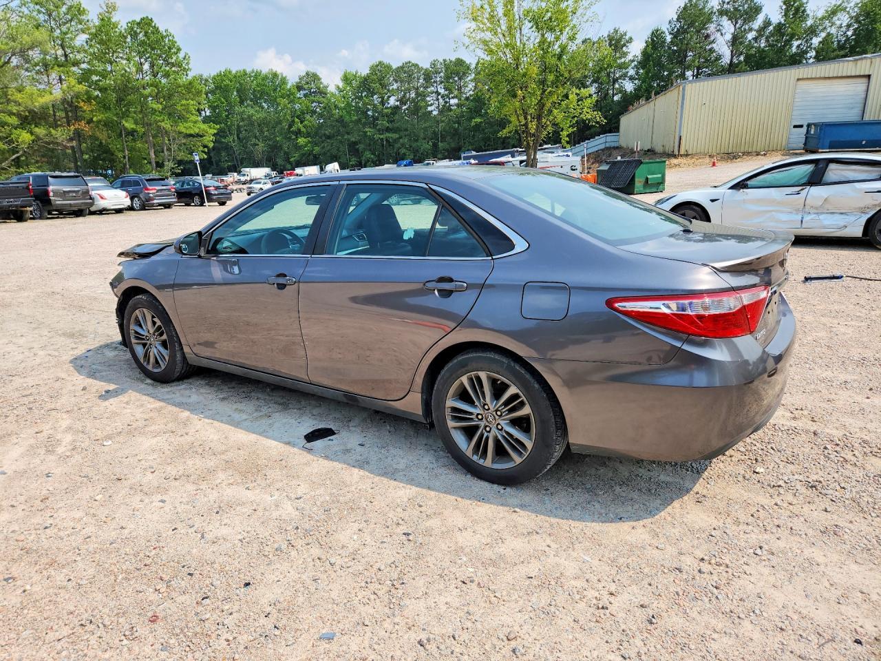 2015 Toyota Camry Se - zdjęcie 2
