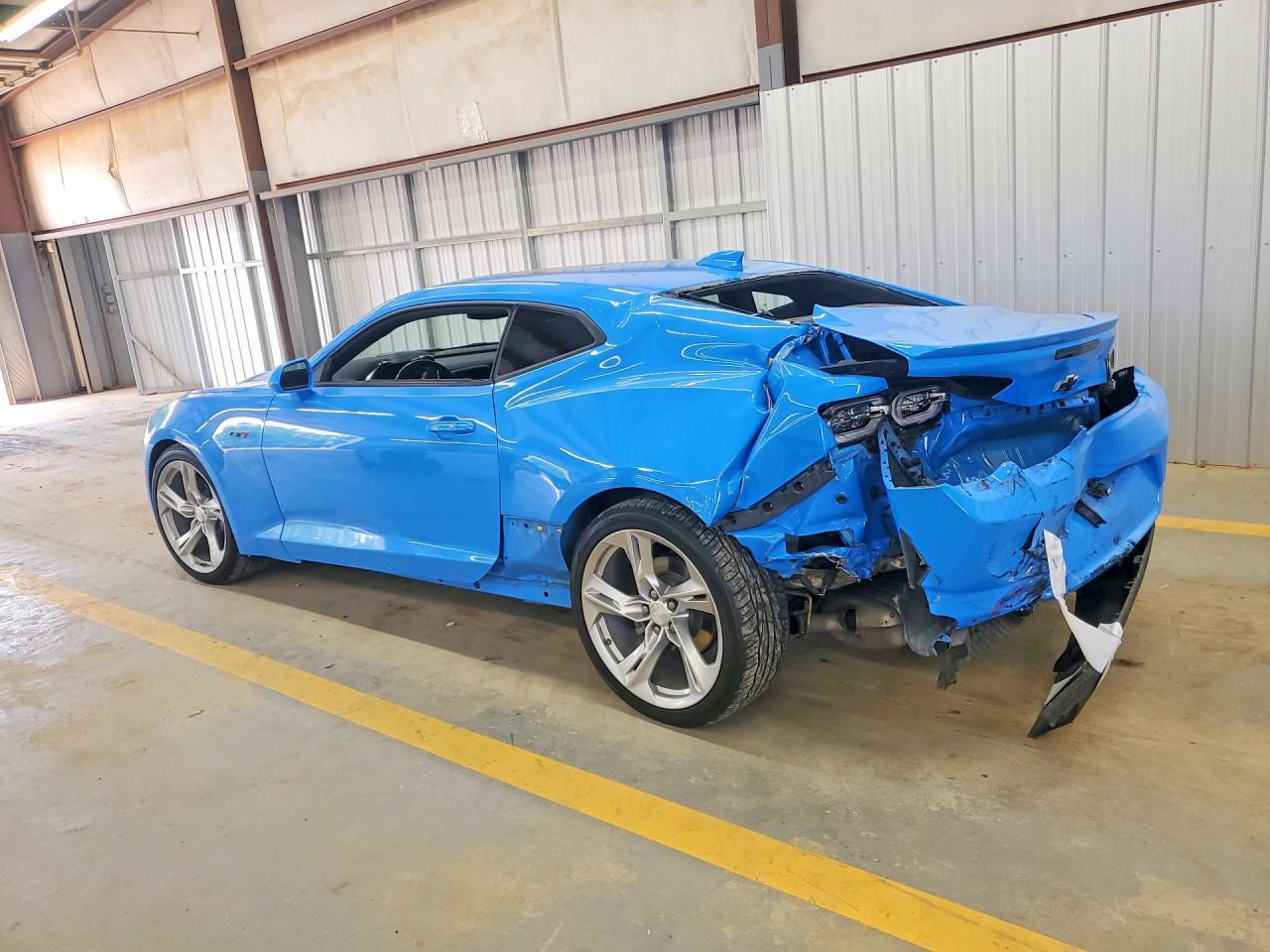 2022 Chevrolet Camaro Lt1 - zdjęcie 2