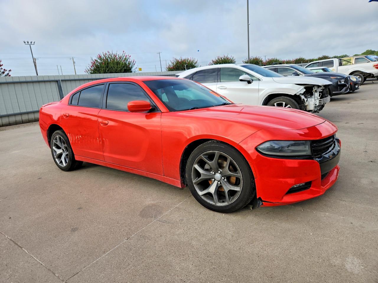 2016 Dodge Charger Sxt - zdjęcie 4