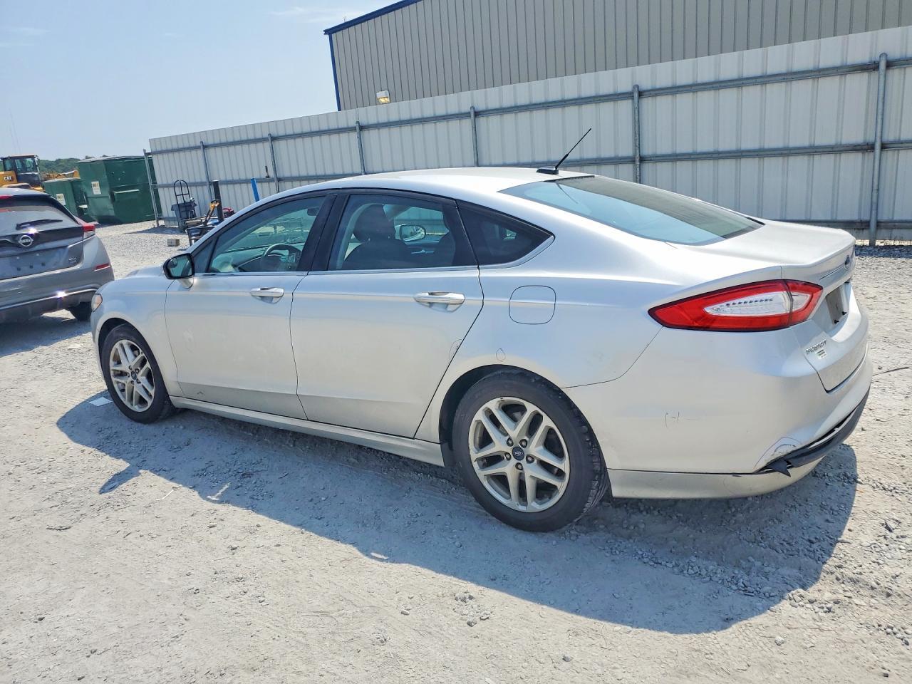 2016 Ford Fusion Se - zdjęcie 2