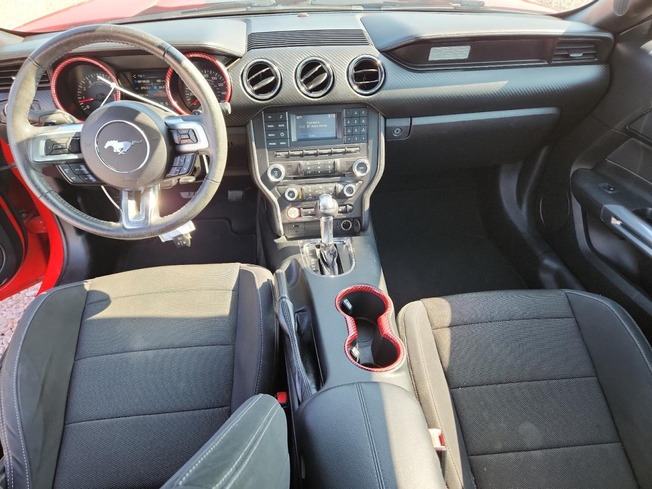 2017 Ford Mustang - zdjęcie 8