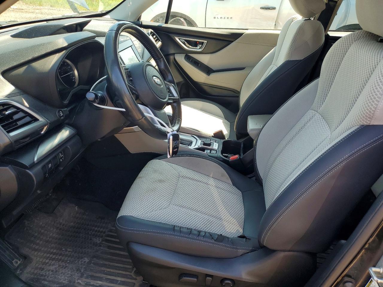 2021 Subaru Forester Premium - zdjęcie 7