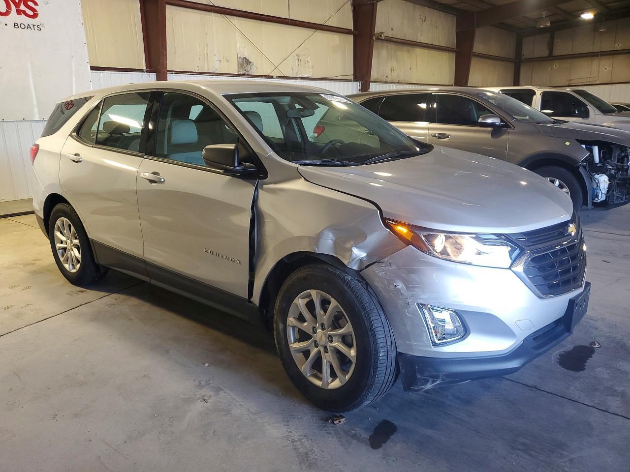 2018 Chevrolet Equinox Ls - zdjęcie 4