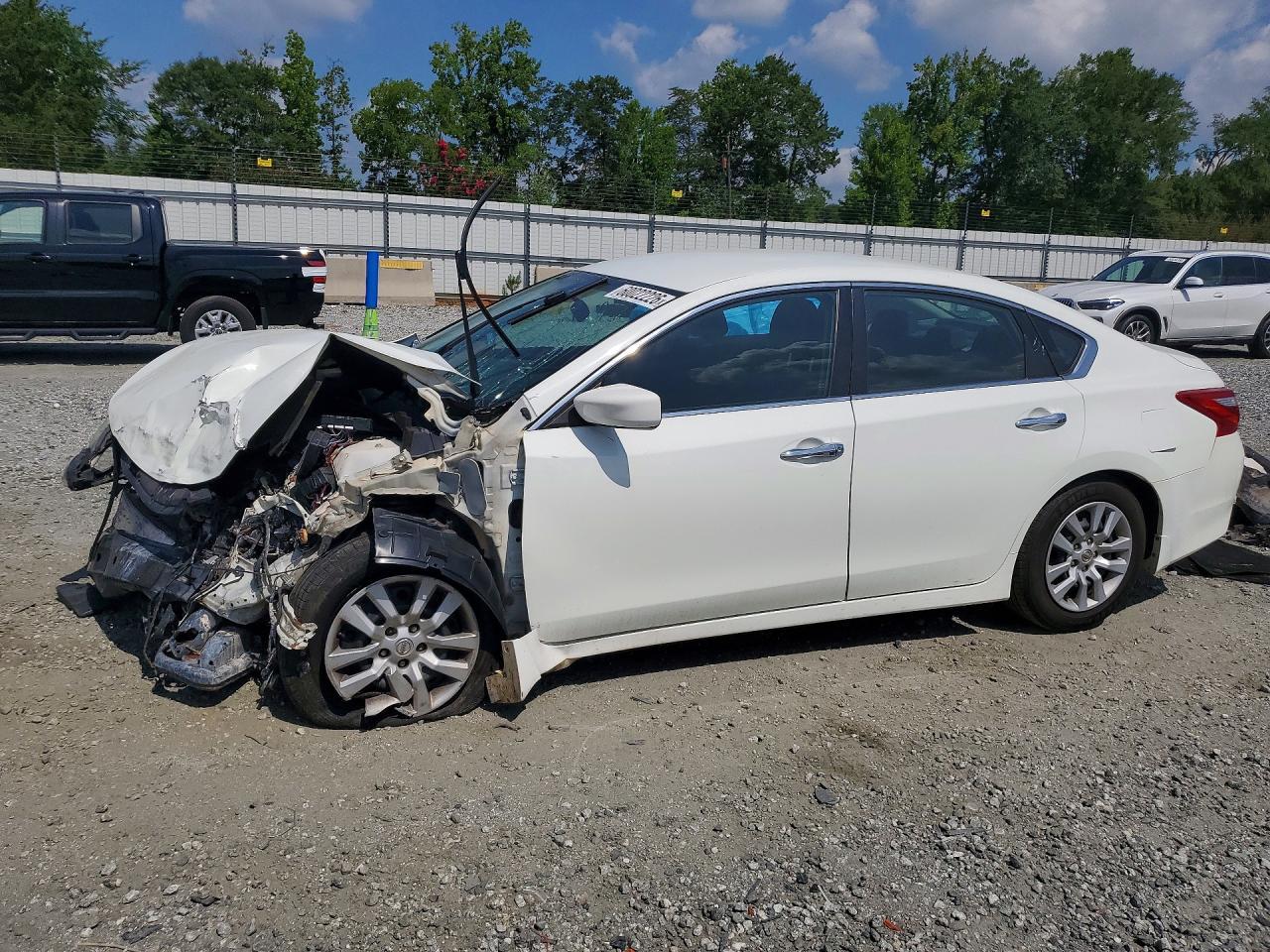2017 Nissan Altima 2.5 S - zdjęcie główne