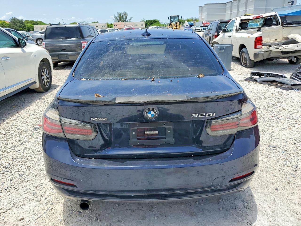 2016 BMW Seria 3 320i - zdjęcie 6