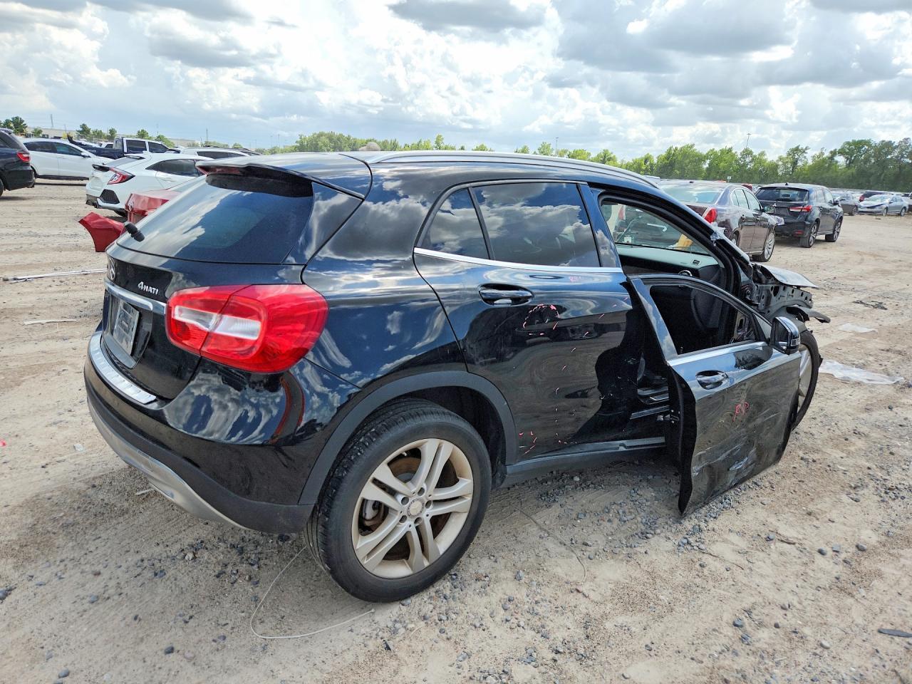 2015 Mercedes-Benz Gla 250 4Matic - zdjęcie 3