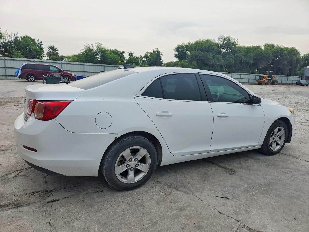 2015 Chevrolet Malibu Ls - zdjęcie 3